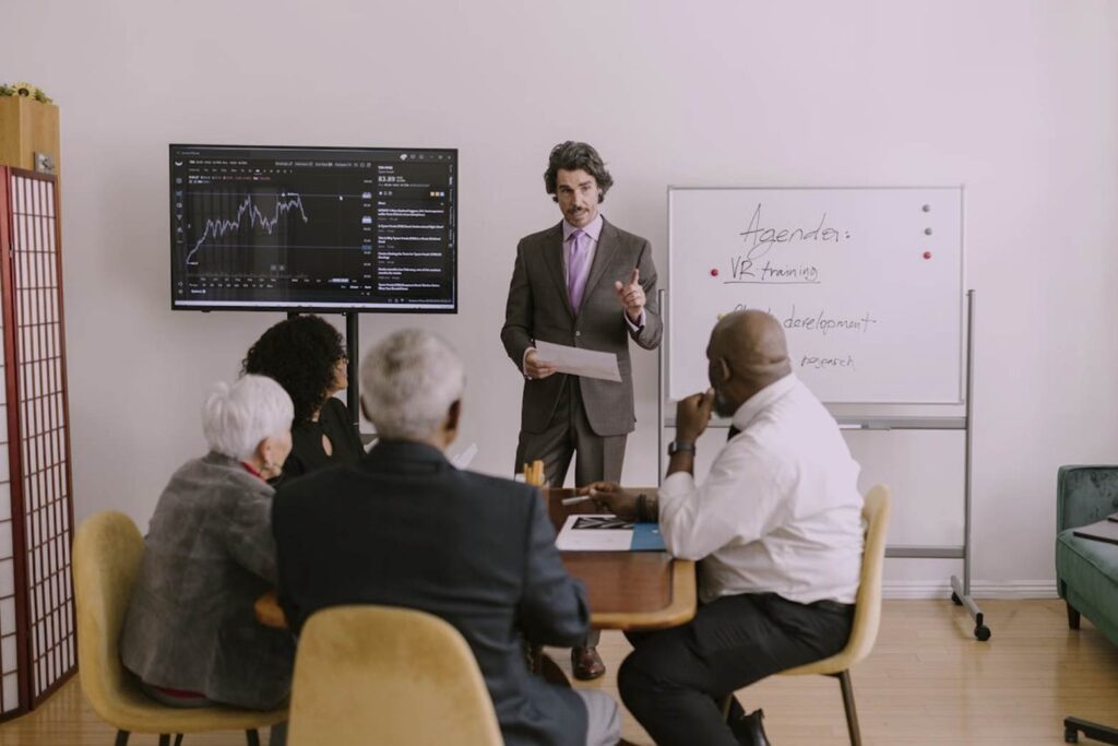 How Should an Organization Approach Operating Model Review and Redesign?